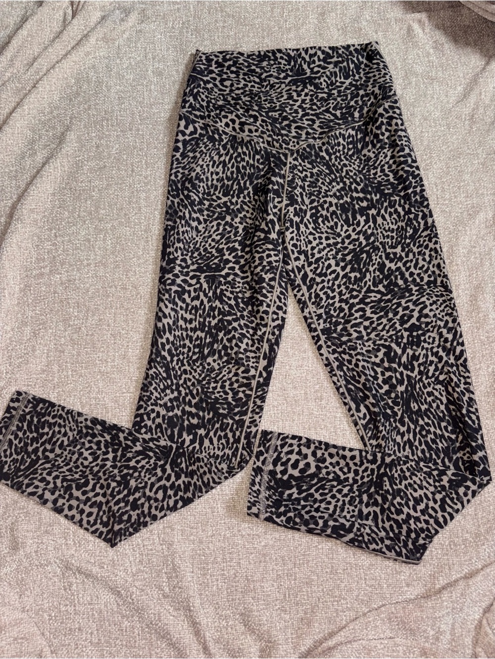 aerie Leopard Print High-Rise Leggings in Black & Cream
